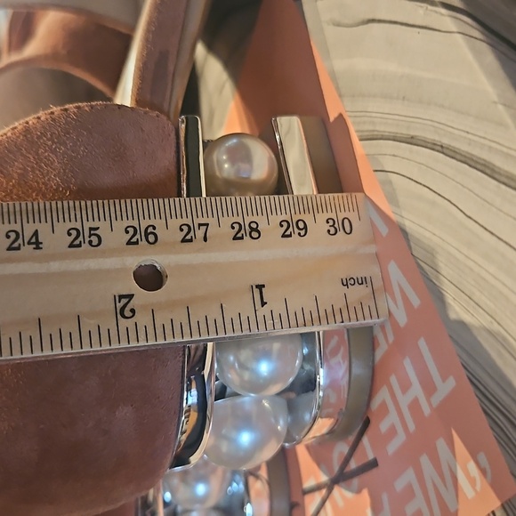 Jeffrey Campbell Pink Suede Pump With A Pearl Heel Accent Seven And A Half - Picture 12 of 12